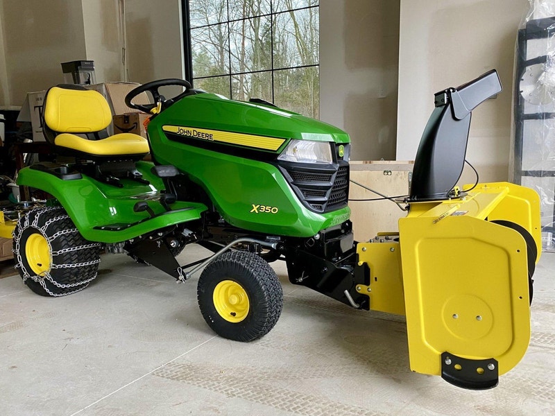 John Deere X350 Lawn Tractor 42inch Deck w/ Snowblower Farming