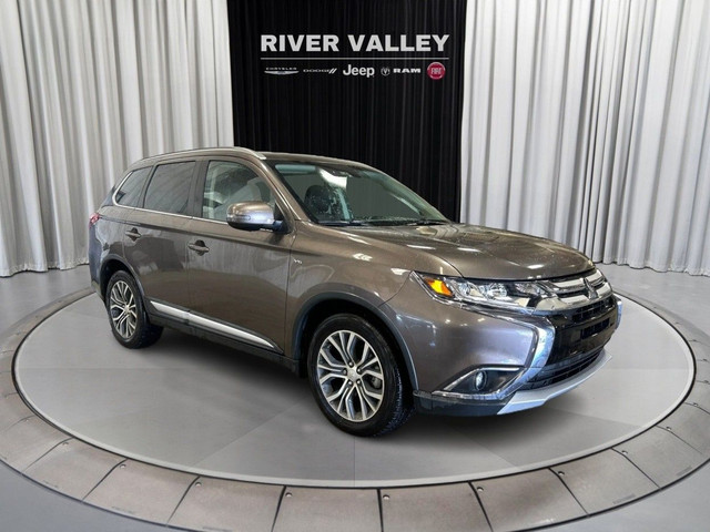 2017 Mitsubishi Outlander in Cars & Trucks in Strathcona County