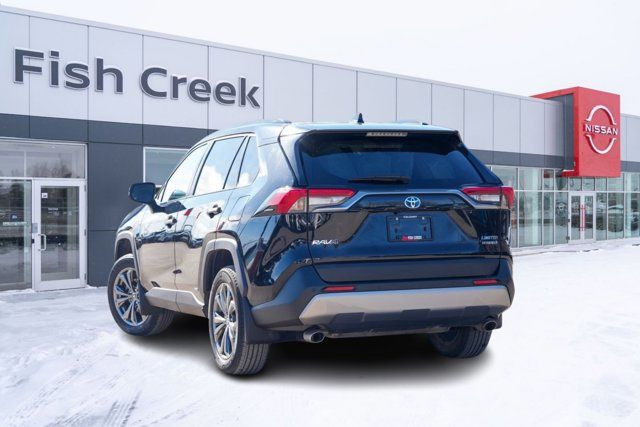 2022 Toyota RAV4 Hybrid Limited | No Accidents | Superb in Cars & Trucks in Calgary - Image 4