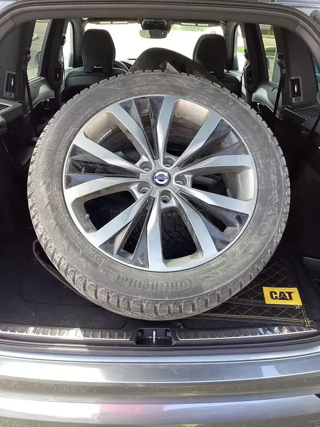 2019 Volvo XC90 in Cars & Trucks in Mississauga / Peel Region - Image 9
