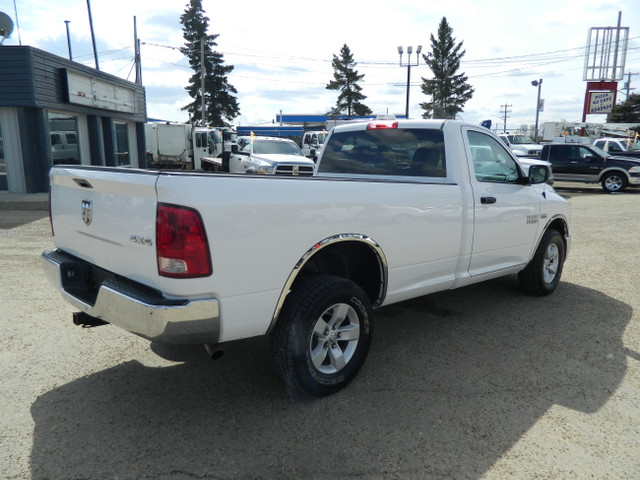 2017 Dodge RAM 1500 4x4 REG CAB/LONG BOX CLEAN FACTORY TRUCK in Cars & Trucks in Edmonton - Image 4