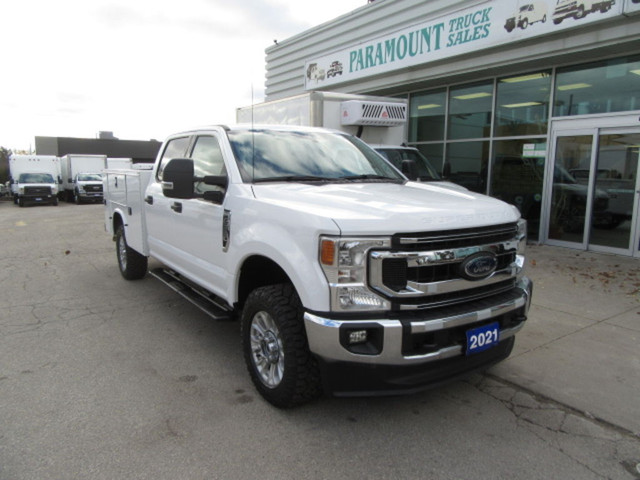  2021 Ford F-350 GAS CREW CAB 4X4 NEW SERVICE BODY / 2 IN STOCK in Cars & Trucks in Markham / York Region