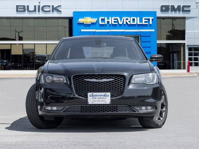 2020 Chrysler 300 S AWD, Remote Start, 8.4 Display, Back up C... in Cars & Trucks in Oakville / Halton Region - Image 2