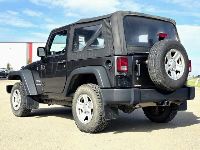 2018 Jeep Wrangler JK Sport | Cloth | Manual in Cars & Trucks in Grande Prairie - Image 2