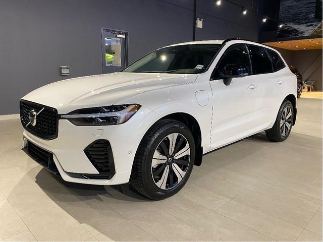 2024 Volvo XC60 Recharge T8 eAWD PHEV Plus Dark Theme in Cars & Trucks in Edmonton