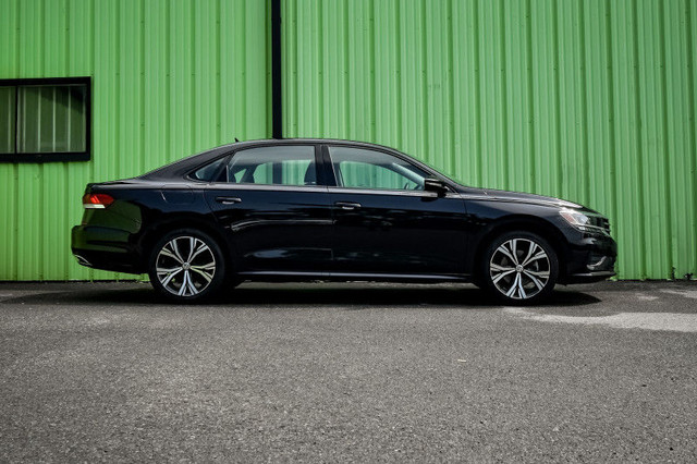 2022 Volkswagen Passat HIGHLINE • SUNROOF • HEATED SEATS • REAR  in Cars & Trucks in Ottawa - Image 2