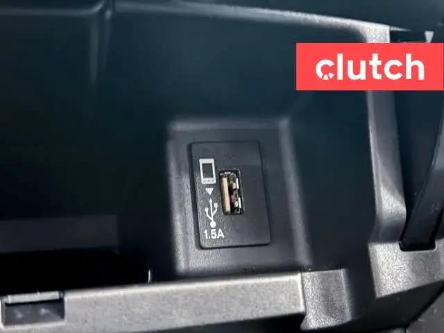 2017 Honda Accord Touring V6 w/ Apple CarPlay, Heated Front Seat in Cars & Trucks in Ottawa - Image 35