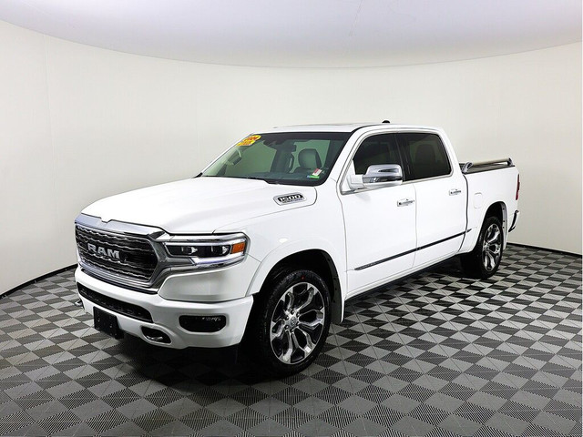 2024 Ram 1500 LIMITED | CREW CAB | CUSTOM PAINT | in Cars & Trucks in Calgary