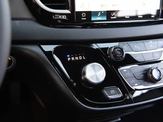 2025 Chrysler Grand Caravan SXT, Heated Leather, Lane Keep in Cars & Trucks in Calgary - Image 16