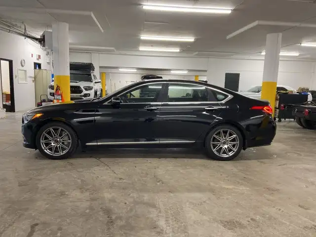 2015 Hyundai Genesis Sedan Ultimate in Cars & Trucks in Calgary - Image 9
