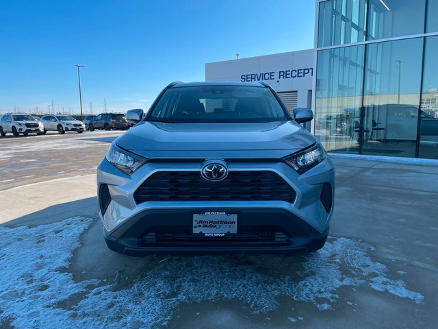  2020 Toyota RAV4 LE AWD | LOW KMS | ACCIDENT FREE in Cars & Trucks in Winnipeg - Image 2