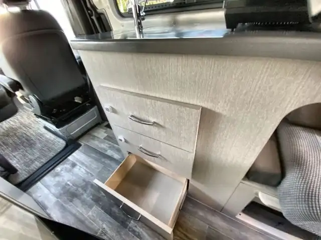 2023 Thor Motor Coach Sanctuary 19P in RVs & Motorhomes in Abbotsford - Image 32