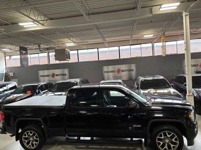 2017 GMC Sierra 1500 SLT|4WD|ALLTERRAIN|CREW|NAV|BOSE|SUNROOF|LE in Cars & Trucks in City of Toronto - Image 3