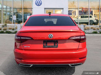 KBB.com 10 Best Sedans Under $30,000. This Volkswagen Jetta boasts a Intercooled Turbo Regular Unlea... (image 3)