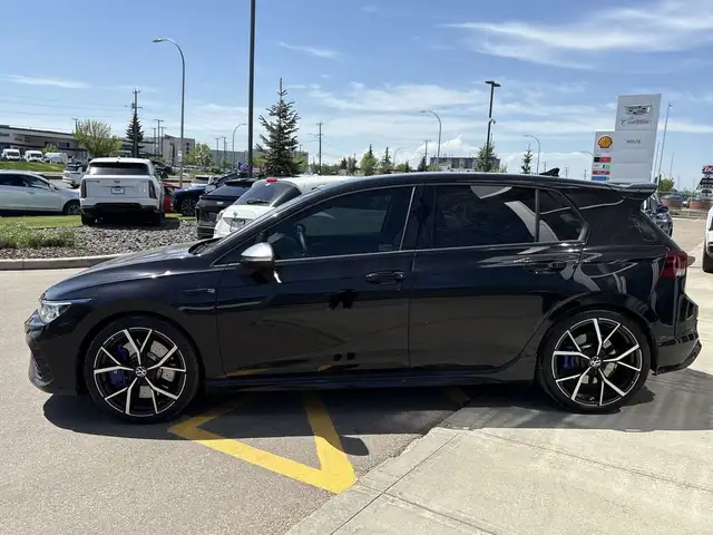 2024 Volkswagen Golf R BASE dans Autos et camions dans Ville d’Edmonton - Image 6