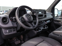 CLEAN CARFAX PURCHASE PRICE IS SUBJECT TO APPLICABLE HST AND LICENSING COSTS. VEHICLE SOLD CERTIFIED... (image 6)