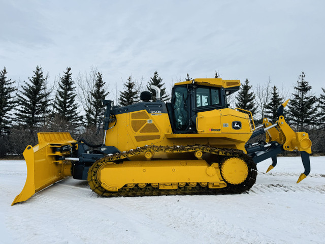 2018 DEERE 950K LGP in Heavy Equipment in Calgary - Image 3