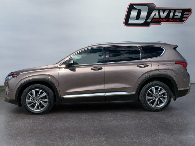 2019 Hyundai Santa Fe in Cars & Trucks in Medicine Hat - Image 2