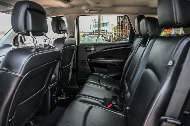 2018 Dodge Journey GT Awd 4X4 / 3.6L V6 / Cuir / Volant Chauffan in Cars & Trucks in City of Montréal - Image 26