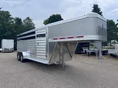 2025 Featherlite 8117 Goosneck Stock Trailer 6'7in. x 20 x 7ft Tall All Aluminum 2 - 7 000lb Torsion...
