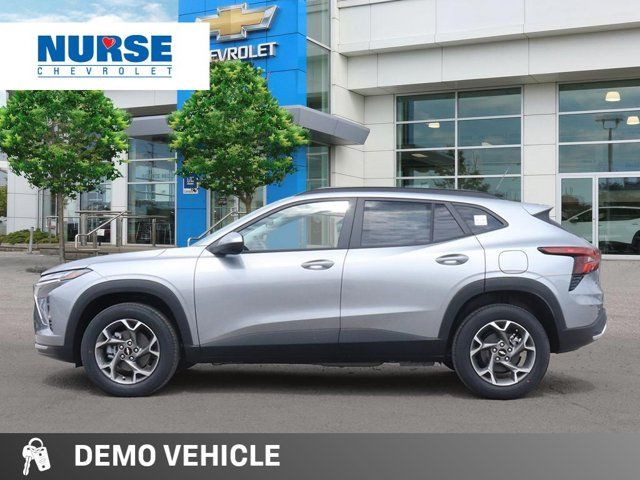 2025 Chevrolet Trax LT in Cars & Trucks in Oshawa / Durham Region - Image 3
