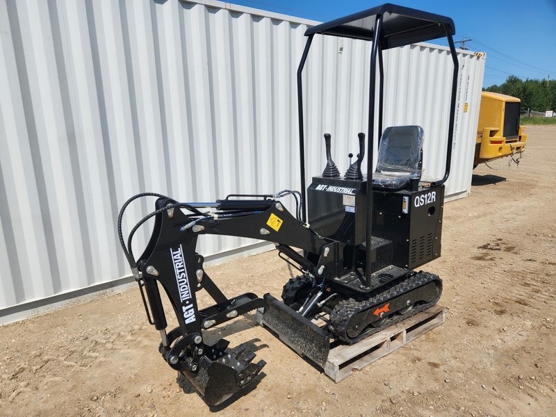2024 AGT Mini Excavator QS12R Heavy Equipment Kamloops Kijiji