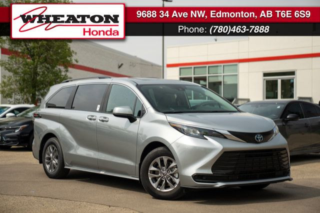 2025 Toyota Sienna XLE in Cars & Trucks in Edmonton