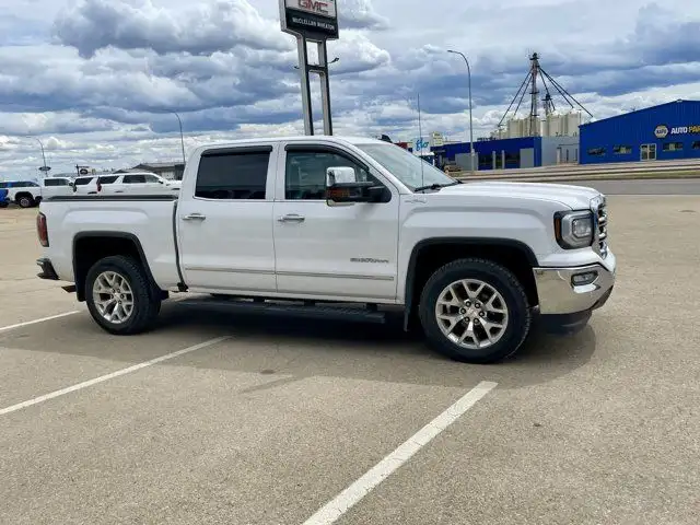 2017 GMC Sierra 1500 SLT in Cars & Trucks in Edmonton - Image 8