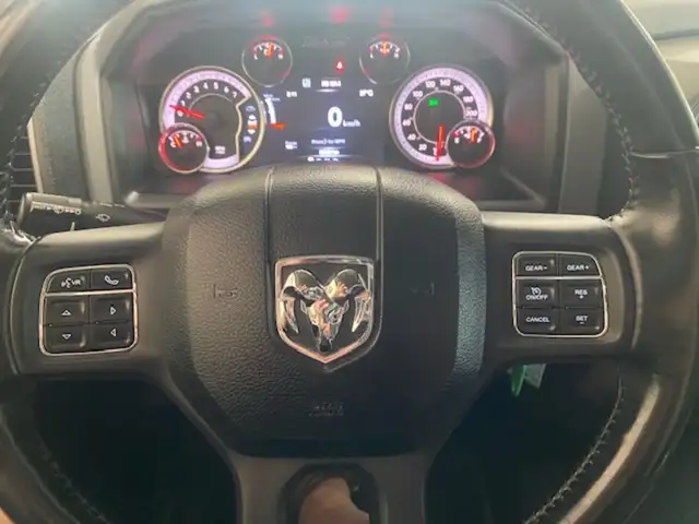2020 Ram 1500 Classic Classic/ 4x4/ Crew/ Low K/ Lift/ Rubber/ A in Cars & Trucks in Winnipeg - Image 22