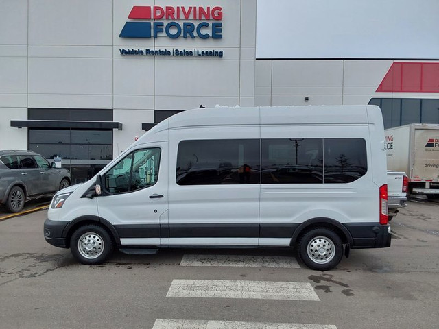 2023 Ford Transit Passenger Wagon T-350 148&amp;quot; High Roof  in Cars & Trucks in Calgary - Image 2