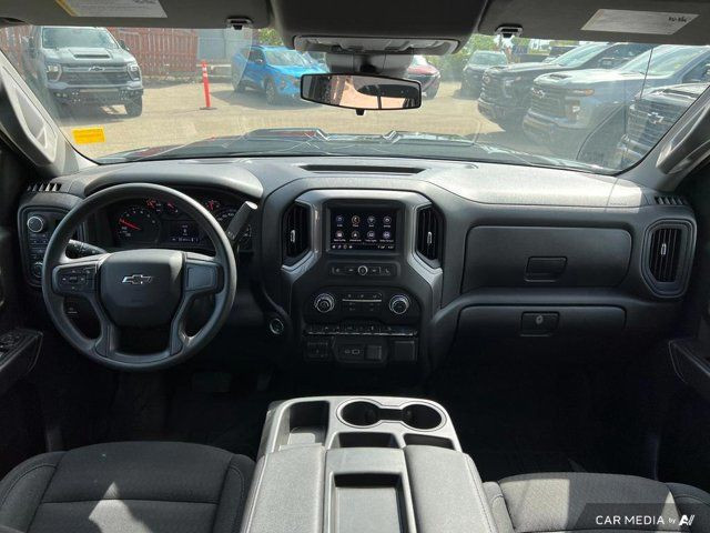 2025 Chevrolet Silverado 1500 Custom Trail Boss 4WD Crew Cab in Cars & Trucks in Strathcona County - Image 4