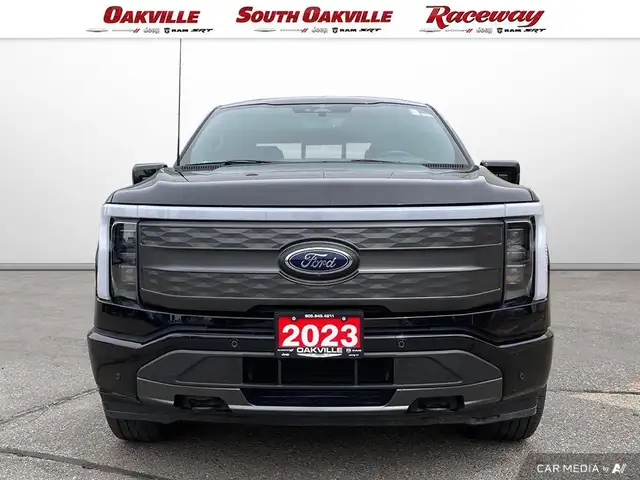 2023 Ford F-150 Lightning LARIAT CREW | CLEAN CARFAX | ELECTRIC  in Cars & Trucks in Oakville / Halton Region - Image 3