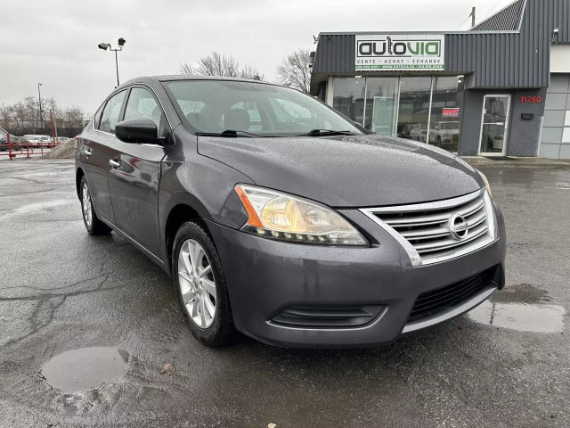 2013 NISSAN Sentra SV * TOIT OUVRANT * SIEGES CHAUFFANTS in Cars & Trucks in City of Montréal