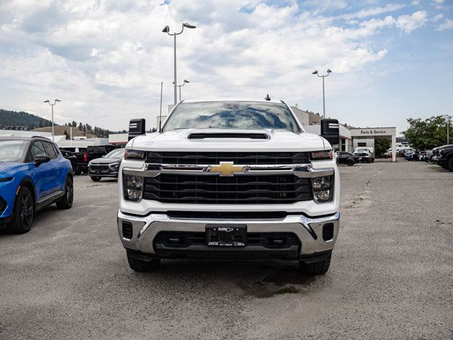 2024 Chevrolet Silverado 2500HD LT 6.6L in Cars & Trucks in Kelowna - Image 3