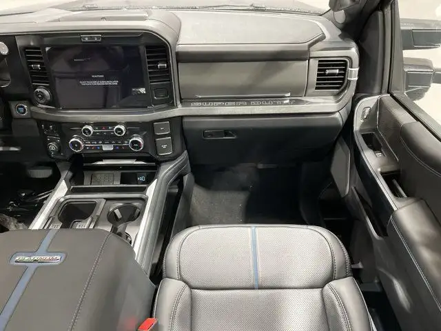 2025 Ford Super Duty F-250 SRW Platinum in Cars & Trucks in Strathcona County - Image 28