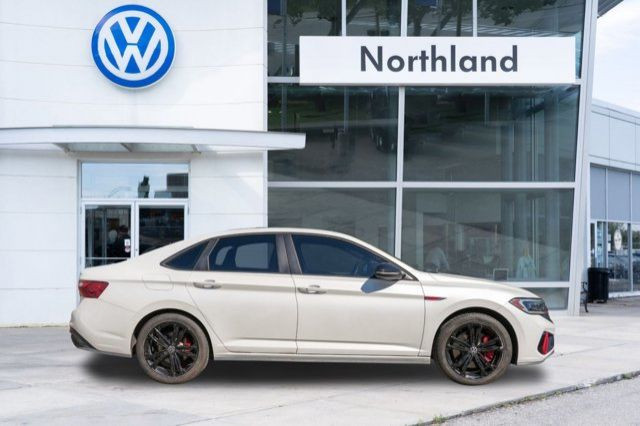 2022 Volkswagen Jetta GLI Base in Cars & Trucks in Calgary - Image 3