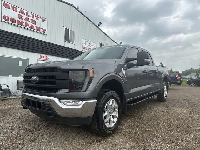 2021 Ford F-150 XLT CREW 4x4 5.0L- WARRANTY INC, NAV, PRO TRAILE dans Autos et camions dans Red Deer - Image 2