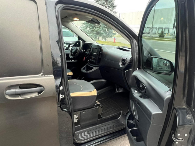 2018 Mercedes-Benz Metris Van MATRIS—126”WB -Cargo in Cars & Trucks in Oakville / Halton Region - Image 4