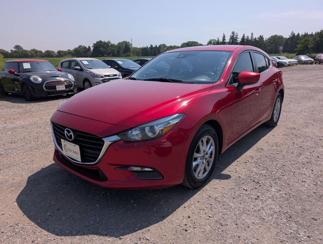 2018 Mazda MAZDA3 SPORT GS Manual in Cars & Trucks in London - Image 2