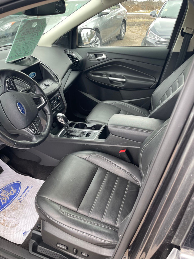 2018 Ford Escape SEL in Cars & Trucks in Pembroke - Image 4
