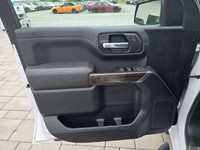2022 Chevrolet Silverado 1500 Double Cab 4WD LT with the 5.3L and only 75,000kms. This truck is equi... (image 8)