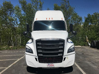 2020 FREIGHTLINER T12664ST;Heavy Duty Trucks - Conventional Truck w/ Sleeper Penske Location 100 THO... (image 1)