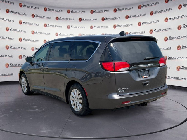 2018 Chrysler Pacifica L 2WD/ Bluetooth/ BackupCam in Cars & Trucks in Calgary - Image 4
