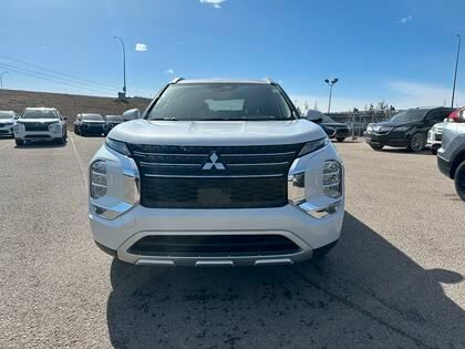 2025 Mitsubishi Outlander PHEV LE S-AWC in Cars & Trucks in Calgary - Image 2