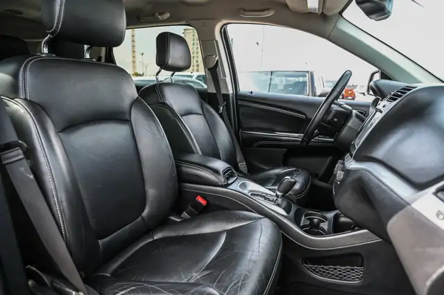 2018 Dodge Journey GT Awd 4X4 / 3.6L V6 / Cuir / Volant Chauffan in Cars & Trucks in City of Montréal - Image 31