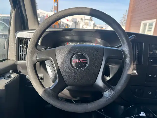 2014 GMC Savana 8 Passenger Van AWD in Cars & Trucks in Calgary - Image 14
