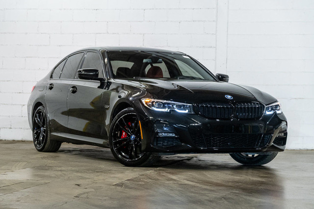 2022 BMW 3 Series 330e xDrive Hybride | Premium Amélioré | M in Cars & Trucks in City of Montréal