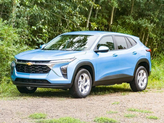 2025 Chevrolet Trax LS in Cars & Trucks in Edmonton - Image 2