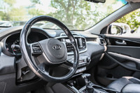 Engine: Moteur V6 3.3L L/100Km City: 12.5 L/100Km Hwy: 9.7 (image 8)