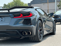 Z51 performance package, magnetic ride control, sueded micro-fibre wrapped steering wheel, 2 sets of... (image 5)